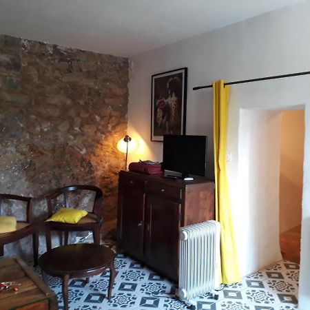 Caraussane Caractere Terrasse Sur Jardin Et Wifi Via Fibre En Coeur De Ville セット エクステリア 写真